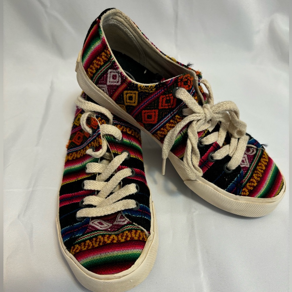 Inkkas Vibrant Colorful Striped Bobo Lace Up Sneakers Shoes Women’s Size 5